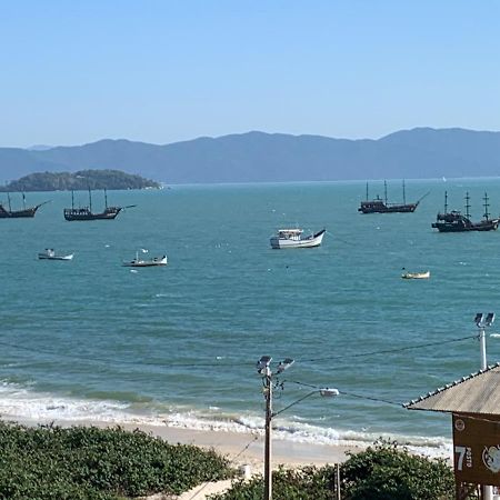 Maravilhoso Apartamento Beira-Mar Praia Da Cachoeira Florianopolis Exterior photo